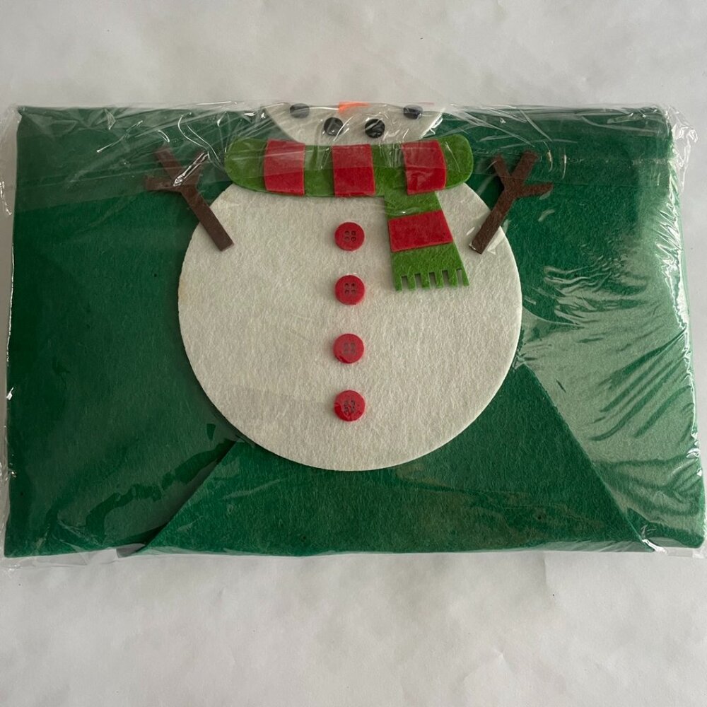 Felt Kids Christmas Tree Activity Set - Picture 2 of 12